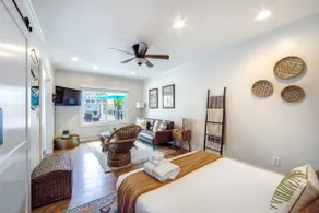 Large Beach Studio, 5 Min Walk to Coronado Beach! - Image 3