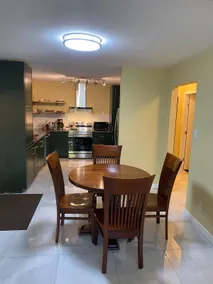 Private 1Br garden suite, close to everything. - Image 3