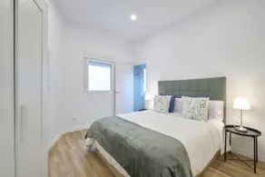 Unique Apt Madrid - Image 4
