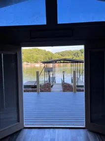 Lake Front Home with 3 steps to water, private dock, quiet cove & flat yard - Image 3
