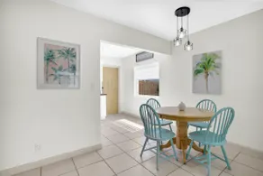 LoKal Rental 2AB - Tropical Villa near Downtown - Image 4