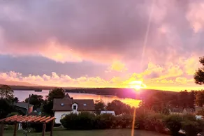 Come for the View-Stay for the Fun-Lake Winnipesaukee - Late Check-out Sundays - Image 5