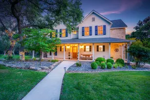Hill Country LUX | Pool & Horses - Image 5
