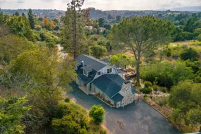 Serene Private Home, Sunset View+Hot Tub+EV Charge - Image 3