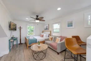 All 3 Studios, 5-10 Min Walk to Coronado Beach! - Image 2