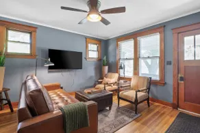 Historic Leclaire Cottage on the Park - Image 4
