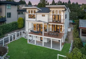 New Seattle Luxe Home with Stunning Ocean Views! - Image 2