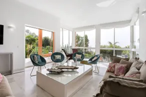 Villa with spectacular views in Malaga - Image 4