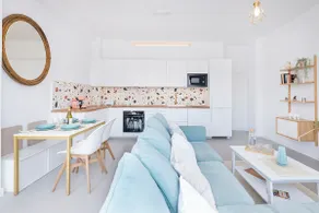 Homey Apt- Penthouse with Cathedral View - Image 4