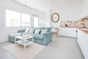 Homey Apt- Penthouse with Cathedral View - Image 5