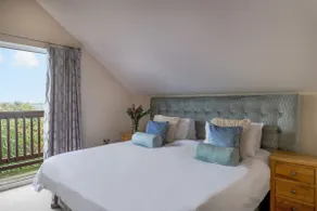Lux Hot Tub Lodge, Retallack nr Padstow and Newquay - Image 2