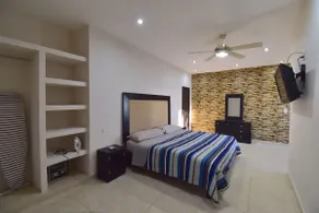 Balboa Suite 1 (With Balcony + Pool) - Image 4