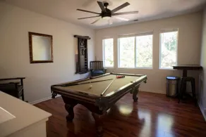 Cozy spacious pet friendly sleeps 13 W/ pool table - Image 2