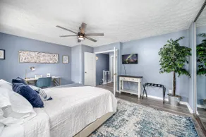Cozy End Unit Townhouse 1 Mile from Downtown Cary - Image 3