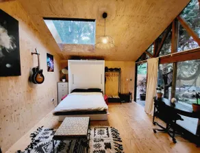 Peaceful and Stylish Cabin in central London - Image 4