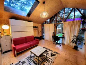 Peaceful and Stylish Cabin in central London - Image 3