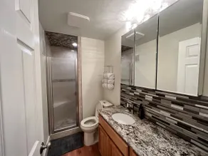 Modern New Studio with All Amenities - Image 4