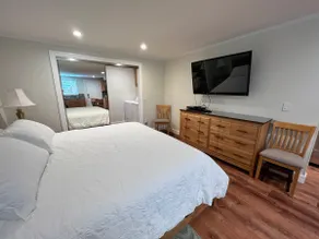 Modern New Studio with All Amenities - Image 2