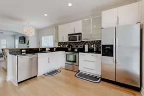 The Carolina Cottage: Near Ft Jackson, Zoo & 5pts! - Image 5