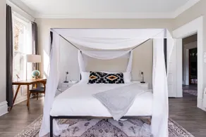 King Beds | On Beautiful W&J Campus | Family Fun - Image 5
