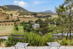 Moody Luxury Home in the Wine Region - Image 2