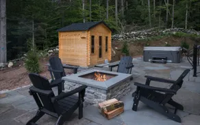 Private Lodge, Hot Tub, Sauna, Swim Pond in Town - Image 5