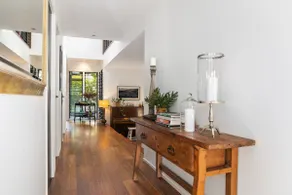 Character Beach House - Image 5