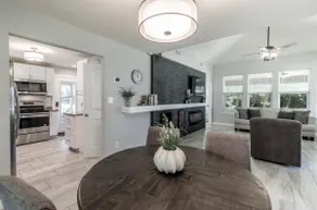 Relaxing 2-Bedroom home at the Lake - Image 3