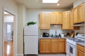Cottage in Nob Hill, centrally-located! - Image 3