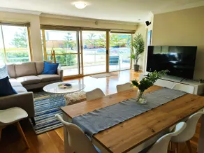 Scarborough Luxe - Ocean Views - King size Beds - Image 3