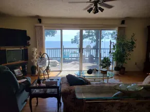 Waterfront home with three bedrooms,3 full baths - Image 3