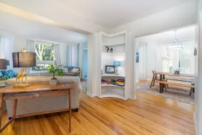 Charming East side-Marquette Home Convenient to Beach, Nmu & Hospital - Image 3