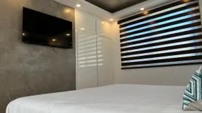 Elegant suite close to the beach (No WIFI) - Image 4