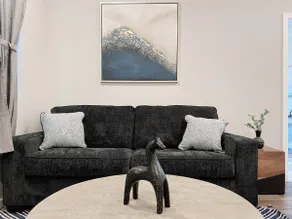 Modern and Cozy 2BR Apt Close to Art Museum - Image 4
