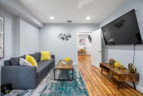 Sunny LA Family Getaway | 4BR | Balcony | Parking - Image 3
