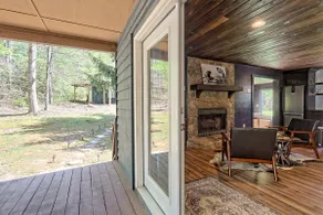 Creekside cabin w/firepit & pond-15 min to BR - Image 5