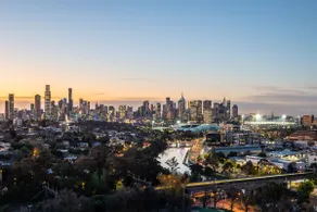 Melbourne by the window - Luxury stay - Image 3