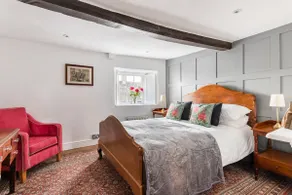 Beam House, Winchcombe, sleeps 6 + 2 - Image 2