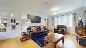 5bed House, 8 Double beds Perfect for large groups - Image 2