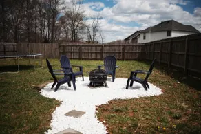 Luxury Newer Home with Fire Pit and trampoline - Image 2