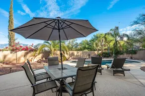 Desert Oasis: Serene Mountain Views Sparkling Pool - Image 5