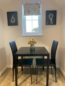 Beautiful guest suite - Image 5