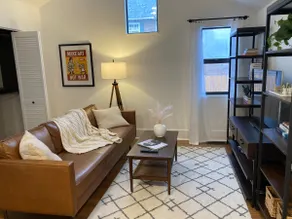 Spacious Apartment Steps Away from Cheesman Park - Image 5