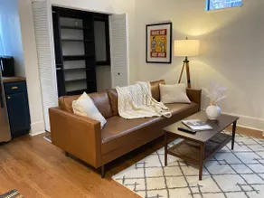 Spacious Apartment Steps Away from Cheesman Park - Image 3