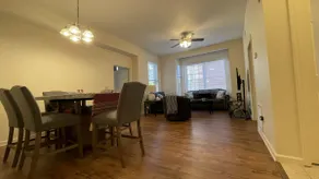 Charming 3BD/2BA near campus and downtown. - Image 5
