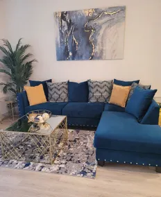 Serene Exquisite 2BD Near It All! *KING&QUEEN BED* - Image 2