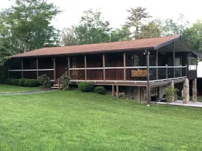Nature’s Best - 1 Hr to PSU   Great view. Surrounded by woodlands Sleeps 8 - Image 3