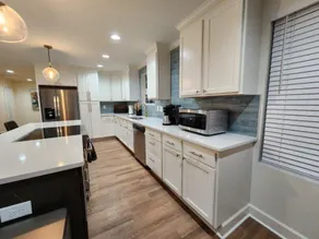 College Hills House - Image 5
