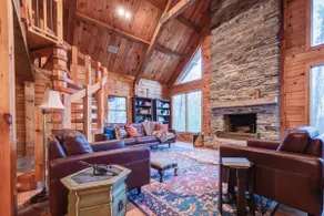 Secluded Luxury Log Cabin near Gettysburg - Image 4