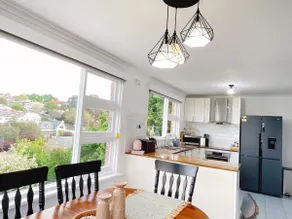 Stunning West Hobart Home- Close to city and shops - Image 3